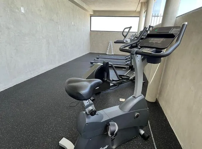 Urban Towers - Brand New Contemporary In Downtown Aparthotel 4*
