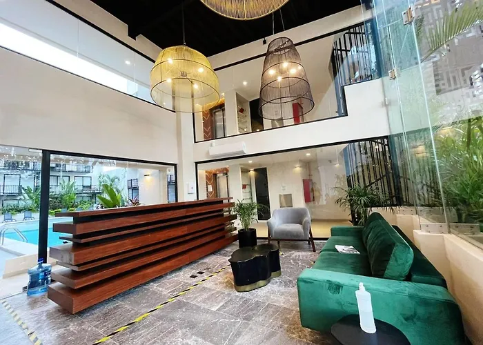 Urban Towers - Brand New Contemporary In Downtown 4*